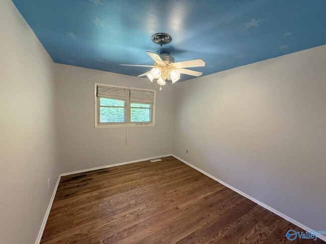 Building Photo - 1012 Strong St