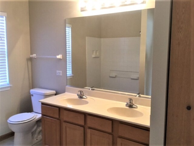 Building Photo - 20863 Brentwood Ct