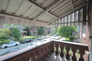 Building Photo - 415 Franklin Ave