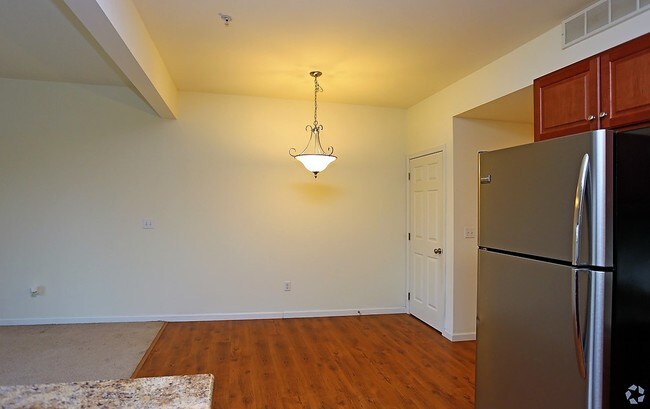 Building Photo - 23 Northern Pines Rd