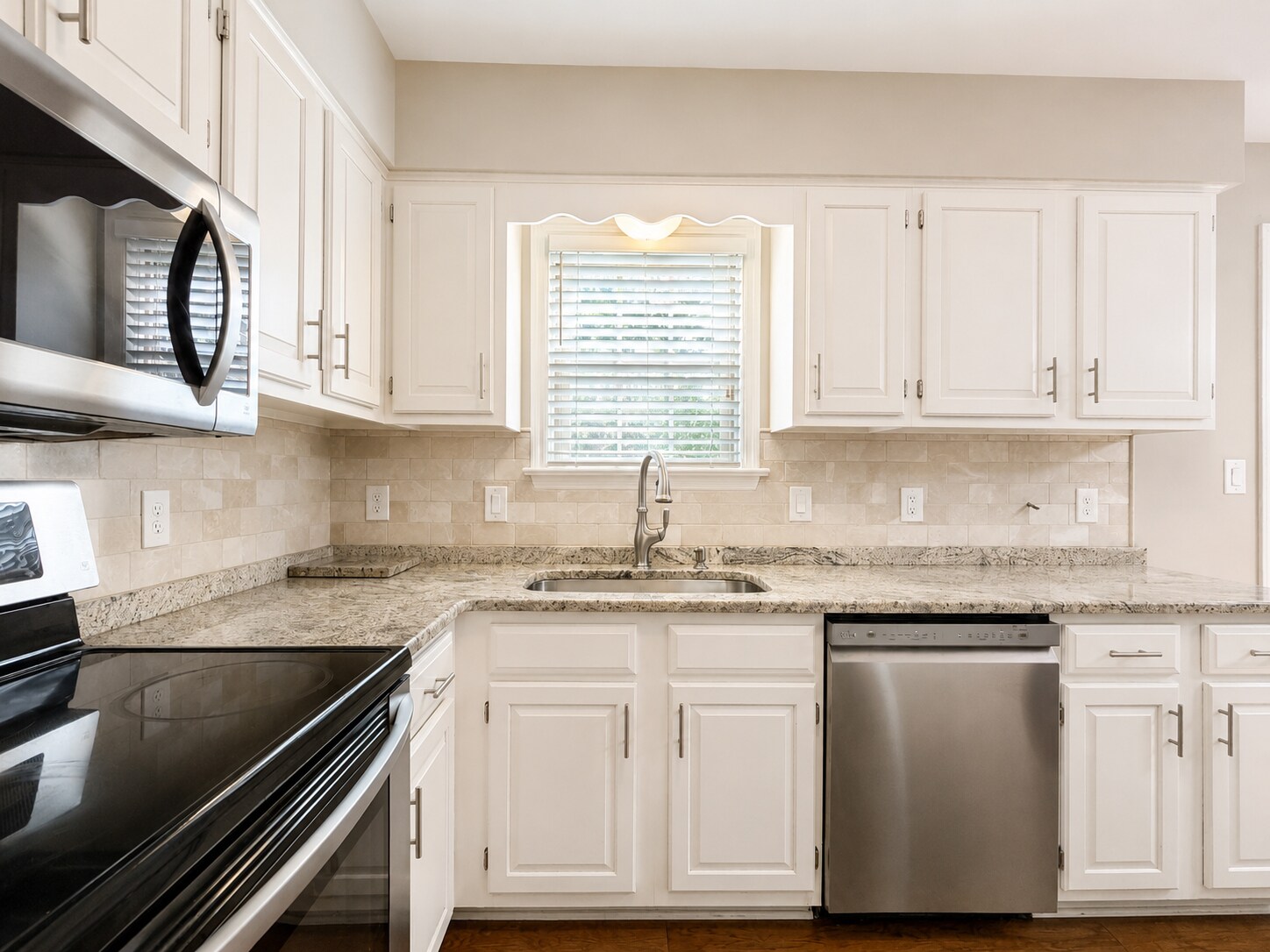 Building Photo - 151 Cobblestone Ln