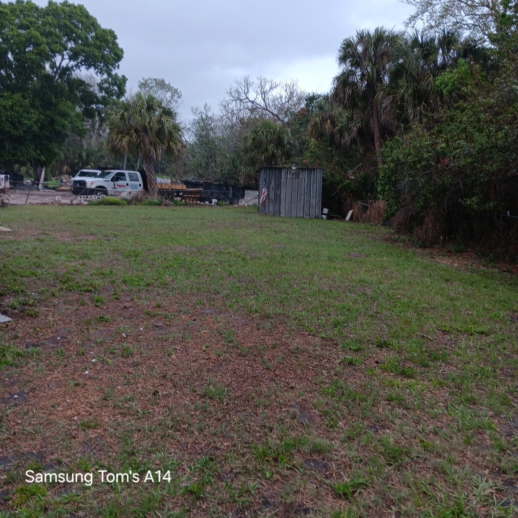 Building Photo - 2420 Elsie Cir