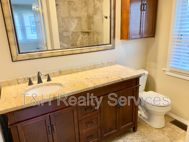 Building Photo - 6155 Broadway St