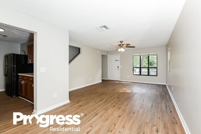 Building Photo - 4314 Pine Hills Cir