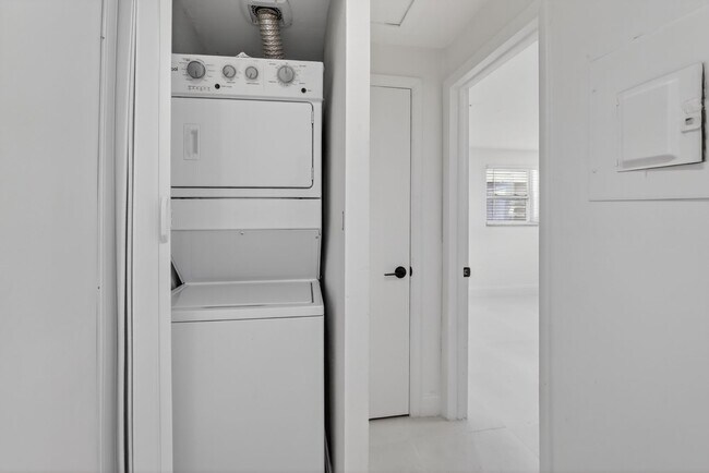 Building Photo - Renovated 3BR/2BA Corner Single-Family Home – Large Fenced Yard, NO HOA