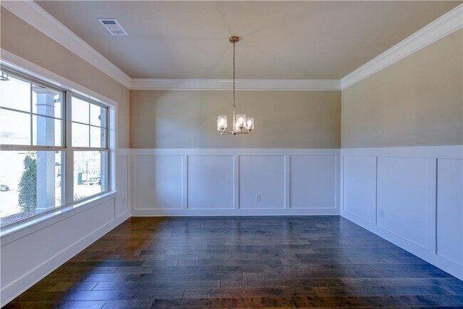 Building Photo - 2091 Harvester Ln