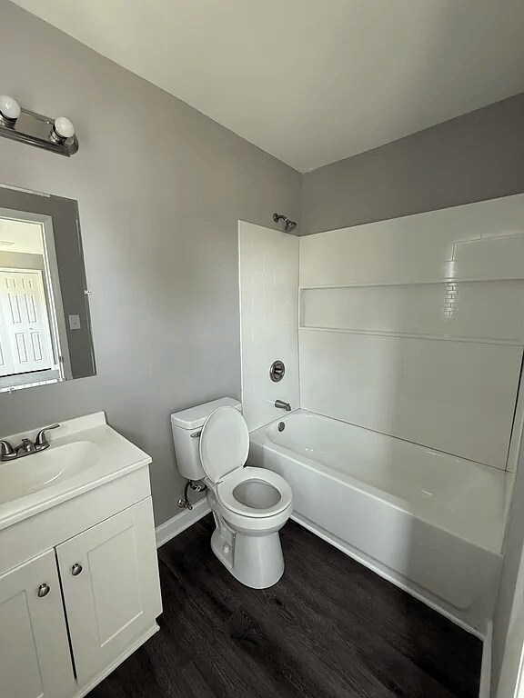 Building Photo - 211 Sollers Point Rd