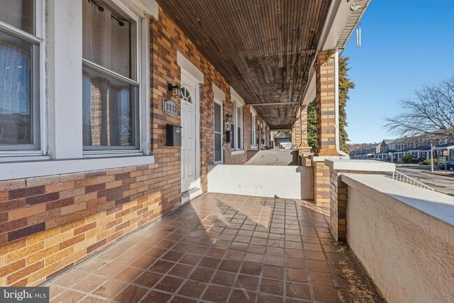 Building Photo - 3312 Parklawn Ave