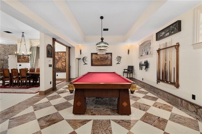 Building Photo - 60 Old Beach Rd