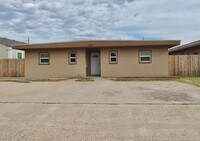 Building Photo - 2911 W Louisiana Ave
