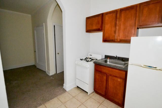 Building Photo - 4842 N Damen Ave