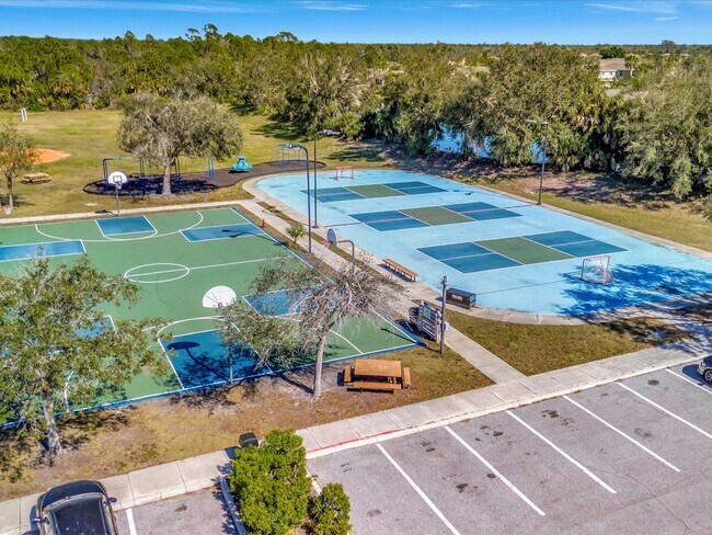 Building Photo - Pristine 4 bed/ 2 bath Annual Rental in Stoneybrook of Venice