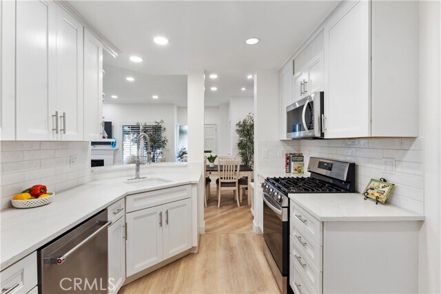 Building Photo - 85 Seaborough