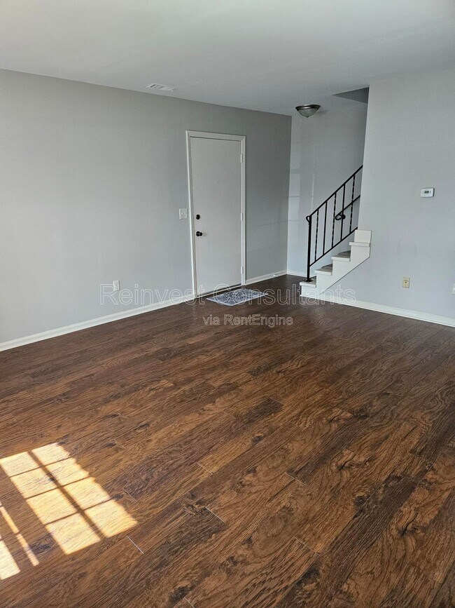 Building Photo - 51 Winchester Pl