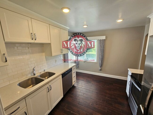 Building Photo - Great 4 Bd Home in Murray