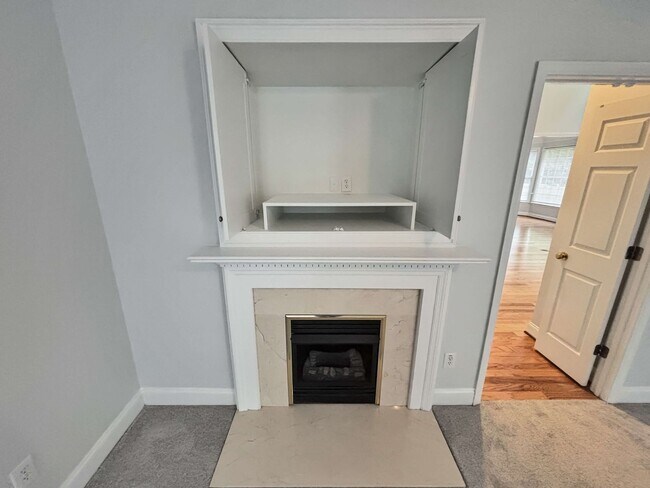 Building Photo - Gorgeous Home in Mableton