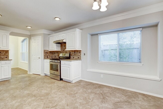 Building Photo - 3806 Flatwood Dr