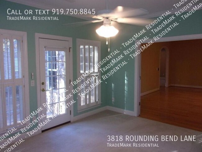 Building Photo - 3818 Rounding Bend Ln