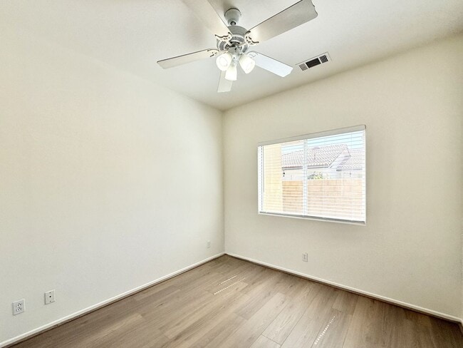 Building Photo - AVAILABLE NOW!! 3 Bedroom 2 Bathroom Home In Indio!!