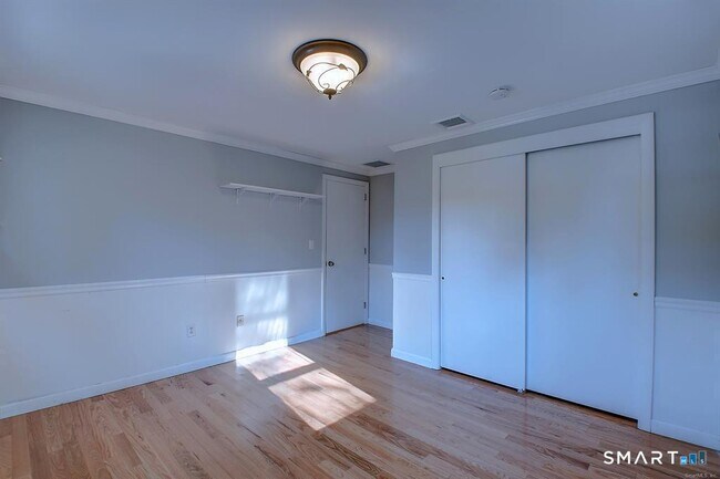 Building Photo - 115 Heywood Dr