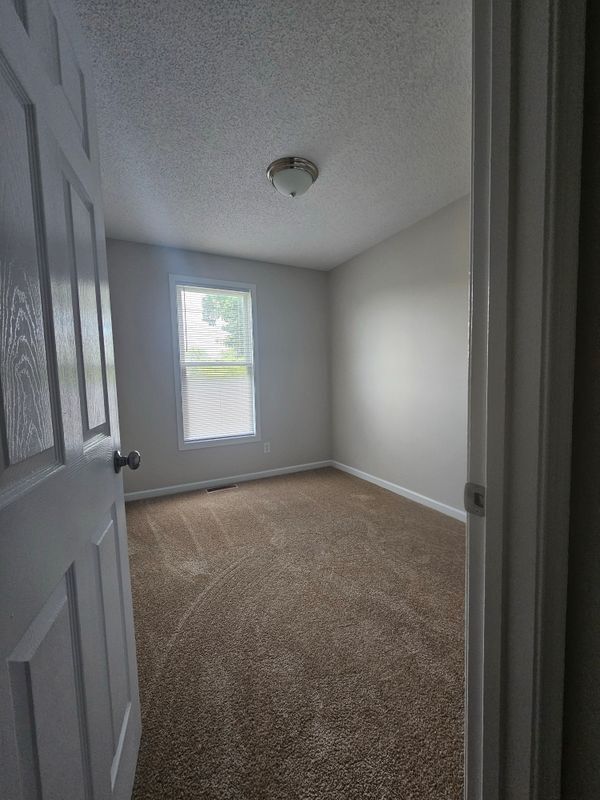 Building Photo - 2329 Avalon Wds Dr