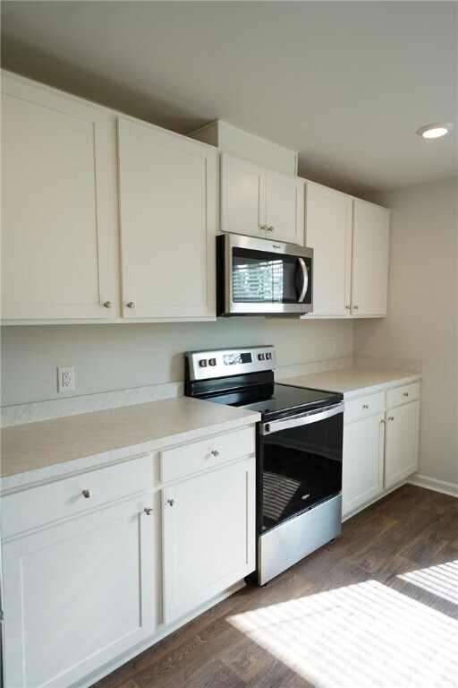Building Photo - 104 Painted Lady Lp