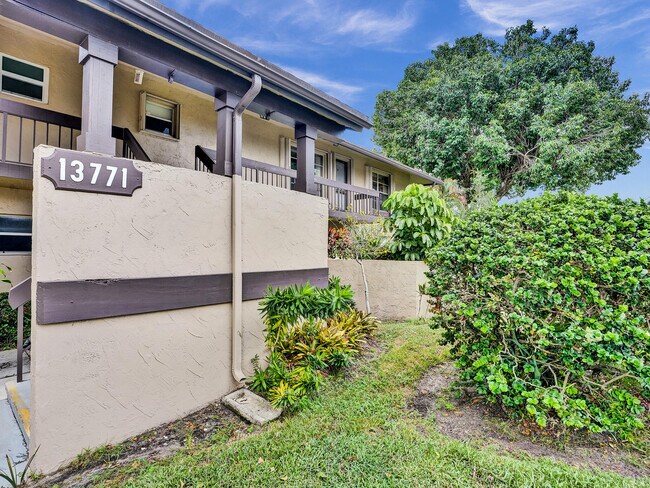 Building Photo - 13771 Via Aurora