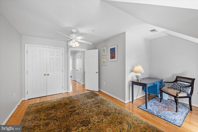 Building Photo - 166 Comay Terrace