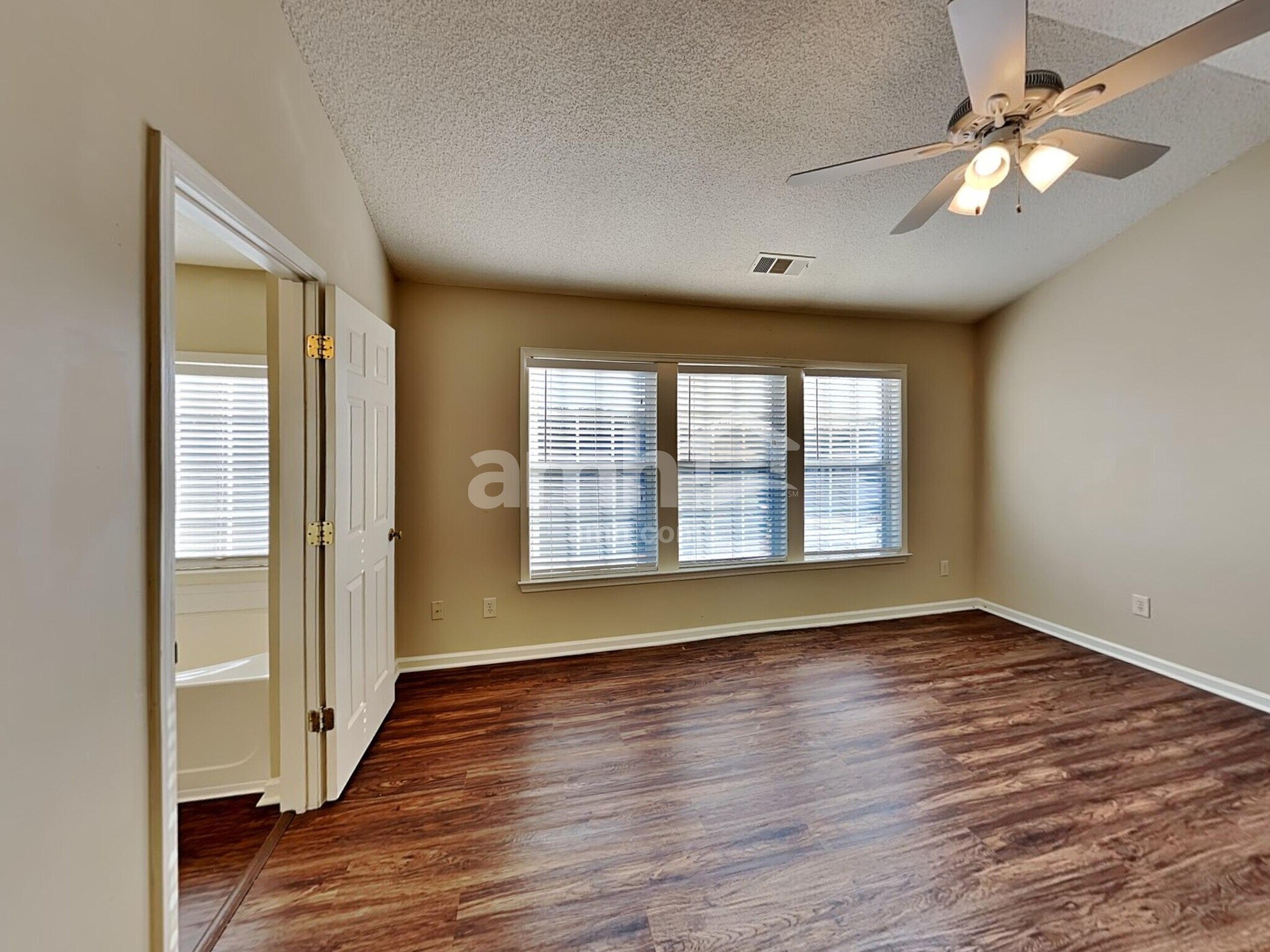 Building Photo - 421 Darter Dr NW