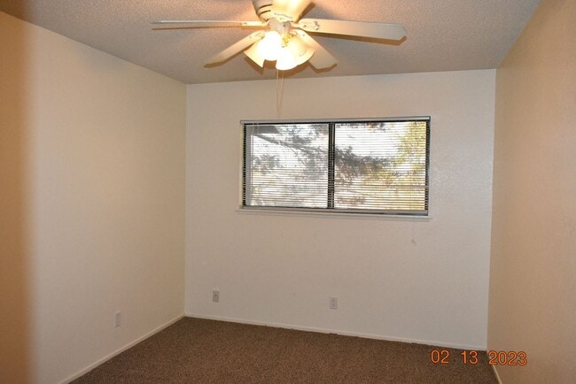 Building Photo - Cozy 3 bed 2 bath