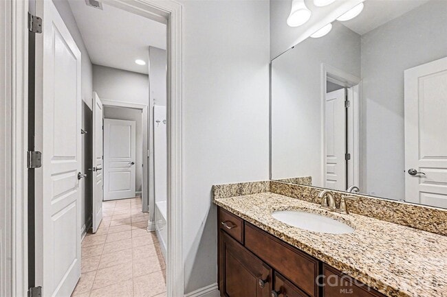 Building Photo - 5623 Triveny Rd