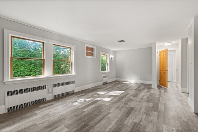 Building Photo - 120 Obtuse Hill Rd