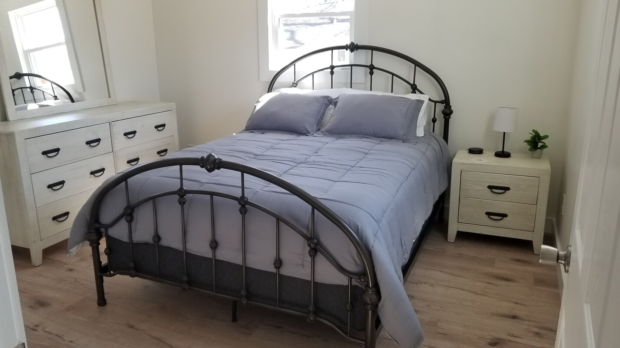 2nd bedroom. Furniture not included - 2 Bigby St