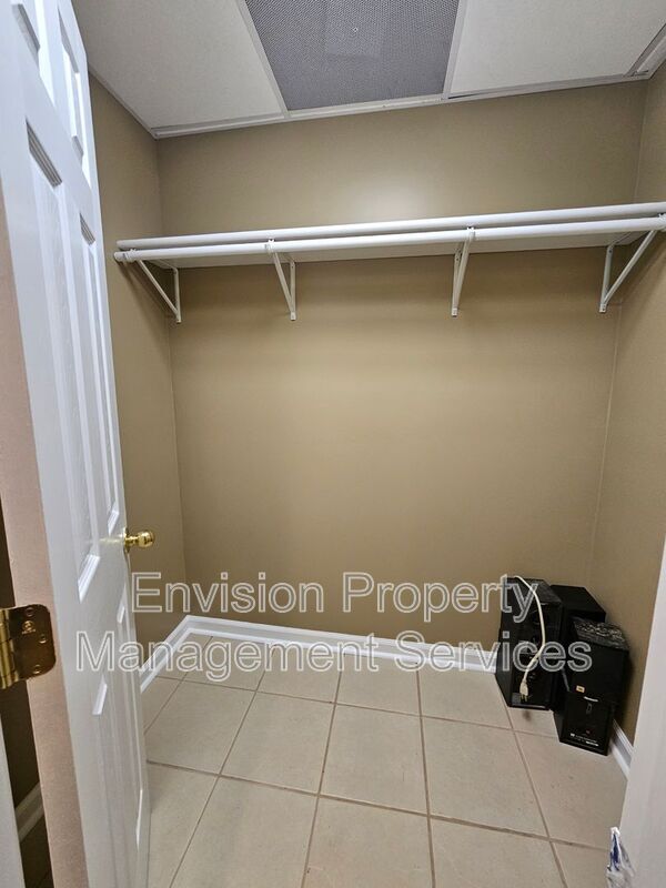 Building Photo - 192 Ashley Dr