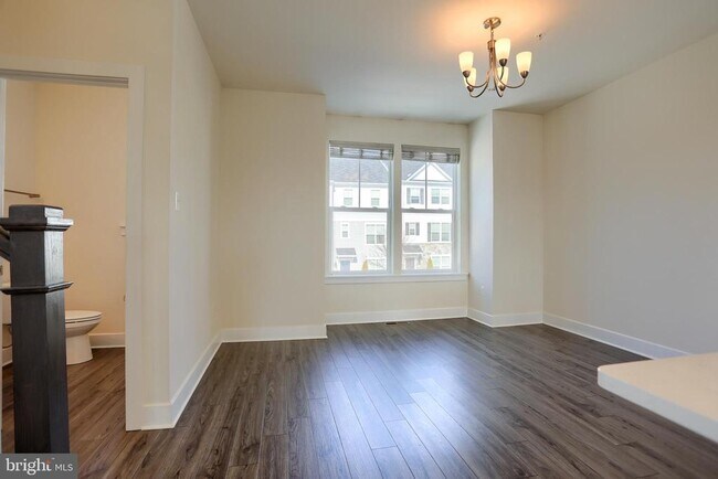 Building Photo - 1 Taube Ct