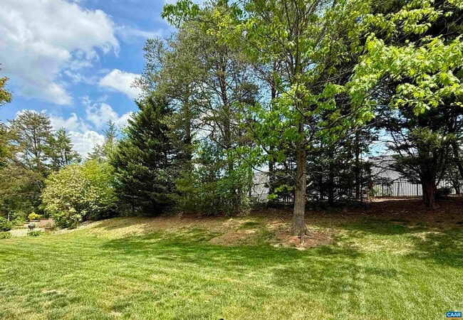 Building Photo - 422 Cranberry Ln