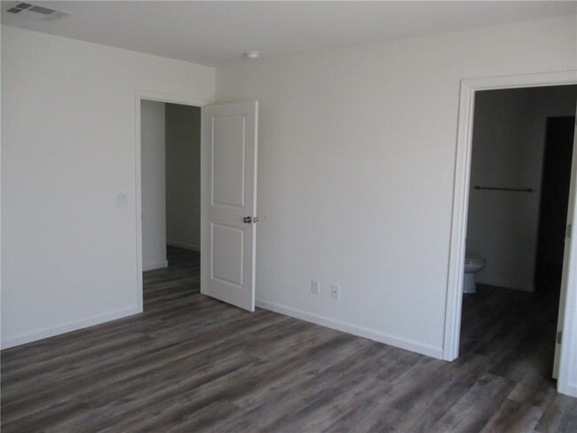 Building Photo - 2400 Granite Cir