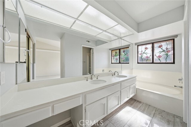 Building Photo - 23064 Pso De Terrado