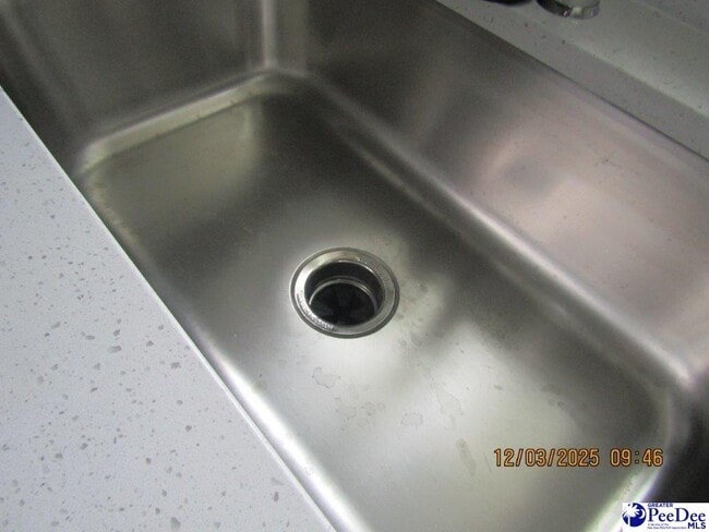 Building Photo - 319 Revell Dr