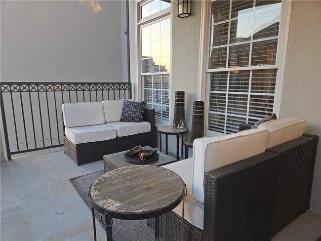 Building Photo - 50 Biscayne Dr NW