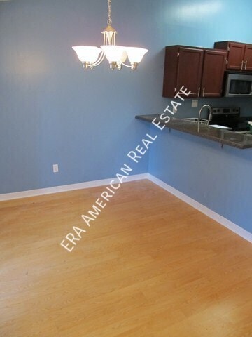 Building Photo - 905 Piedmont Pl