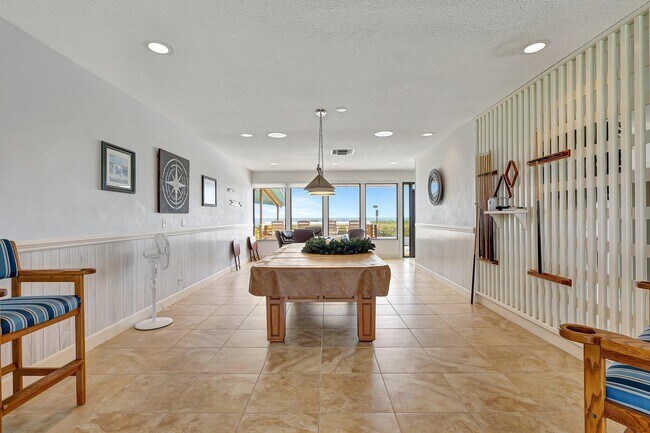 Building Photo - 1357 NE Ocean Blvd