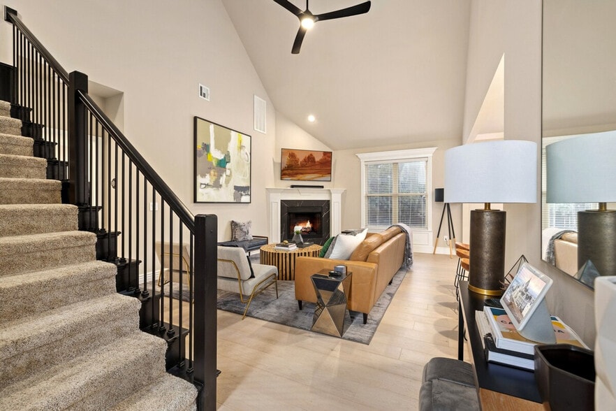 Building Photo - 6502 W Hearth Falls Dr