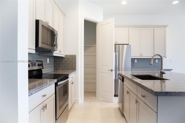 Building Photo - 11340 SW 16th St