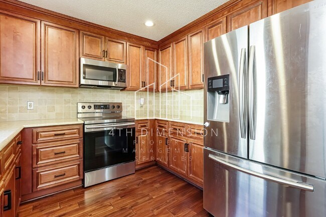 Building Photo - Charming 3-Bedroom Home with 2 Full Baths ...