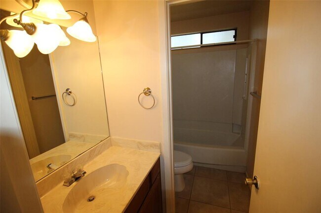 Building Photo - 5005 Cana Cove