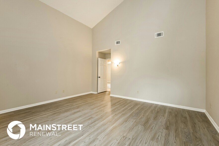 Building Photo - 1602 Chestnut Ridge Rd