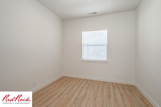 Building Photo - Brand New Stand Alone Home In Desert Color