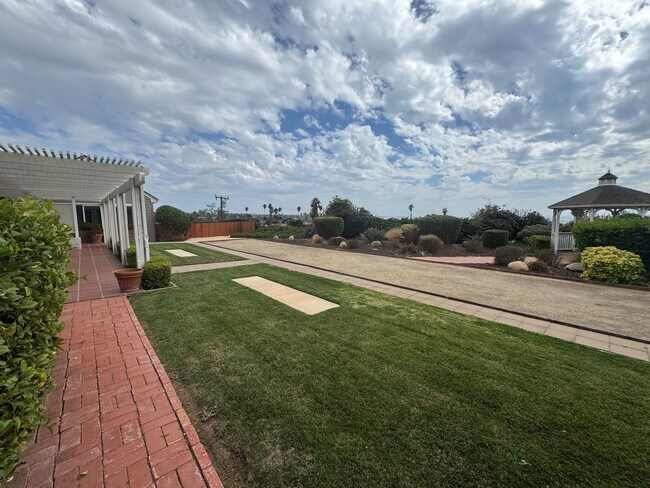 Building Photo - Gorgeous Hillside Ventura Home with Ocean ...