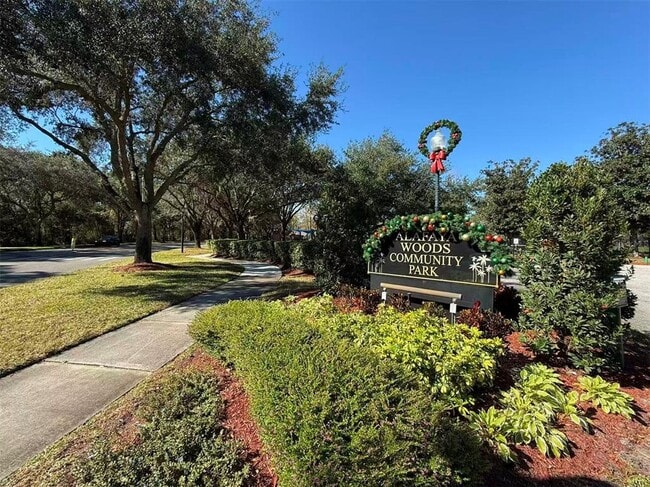 Building Photo - 1020 Black Willow Dr